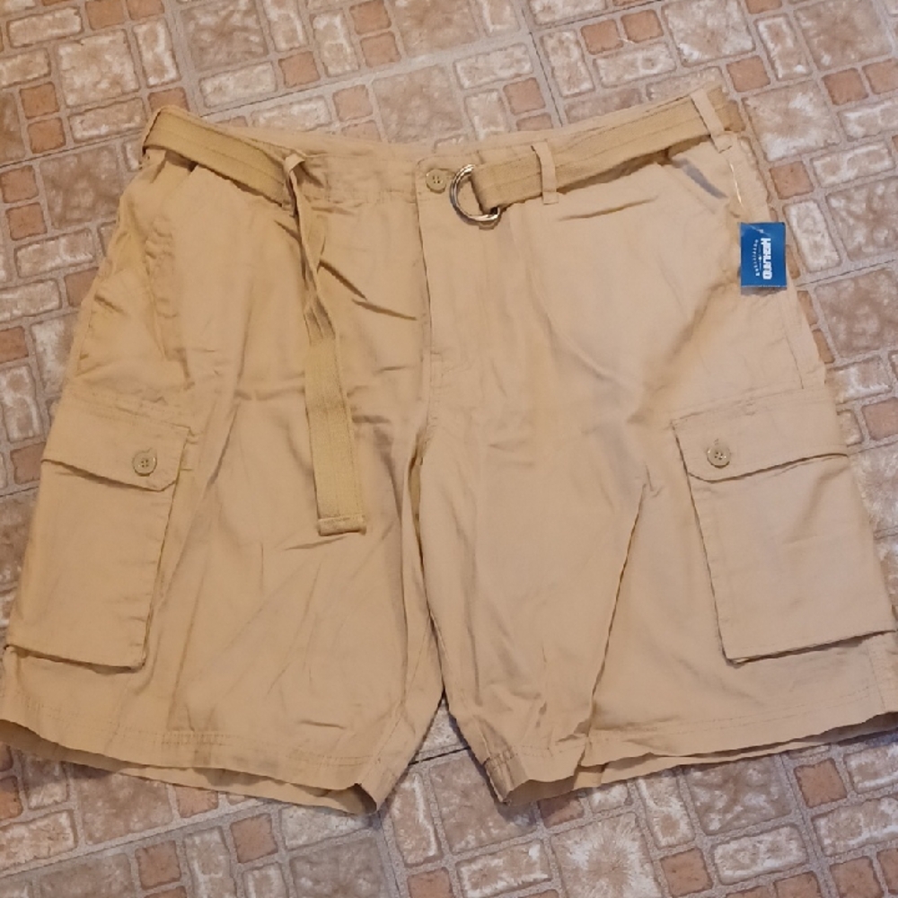 Highland Outfityers Cargo Khaki Shorts Size 40